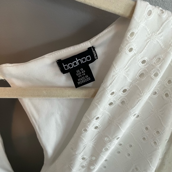 Boohoo Romper White Eyelet Ruffles Bridal Wedding Size 14 summer spring - Picture 4 of 7